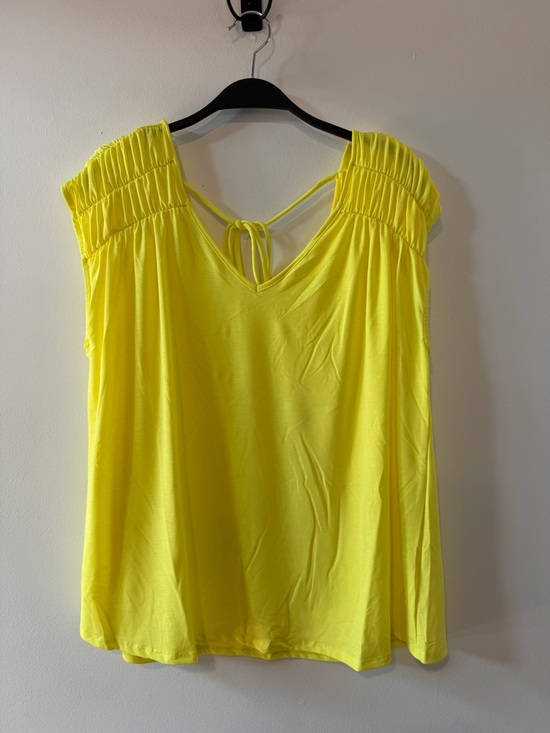Dear Scarlett Tops - NWT Dear Scarlett Neon Yellow V-Neck Tee Shirt with Back Tie‎ Multiple Sizes